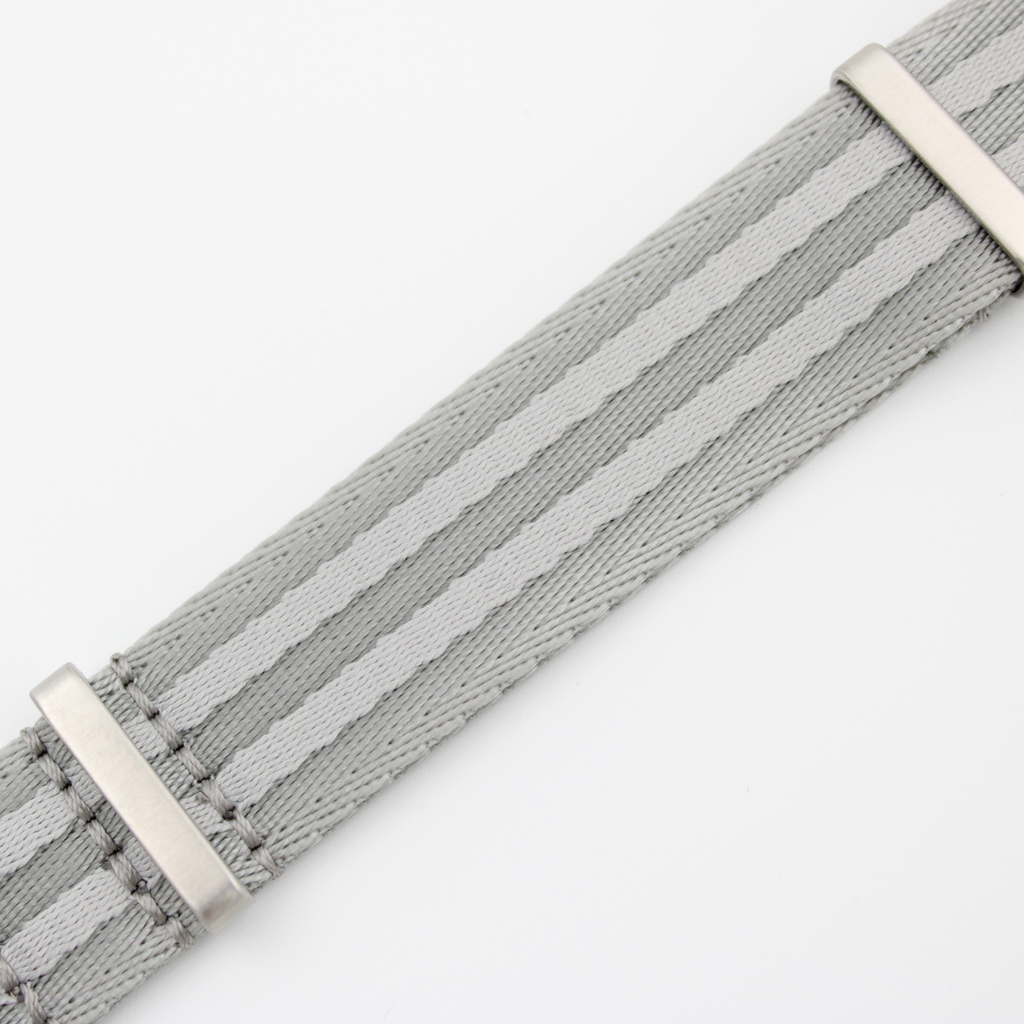 Premium Seat Belt Natoreim - Lys Grå / Hvit
